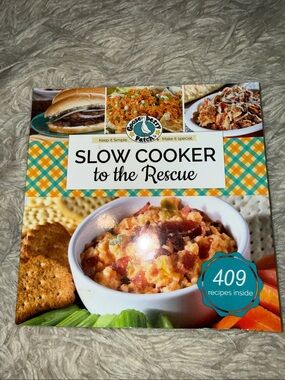 Gooseberry Patch Slow Cooker to the Rescue Cookbook - Teal Accent
